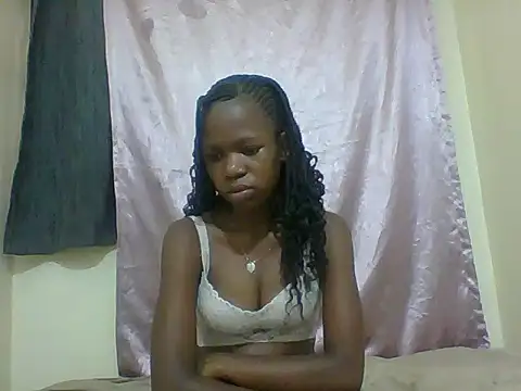 SugarPlumBabe16 live cam on StripChat