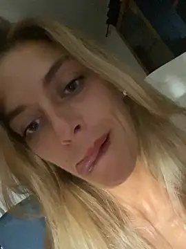 Bellalolahot live cam