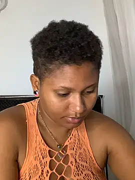 madelltheebony