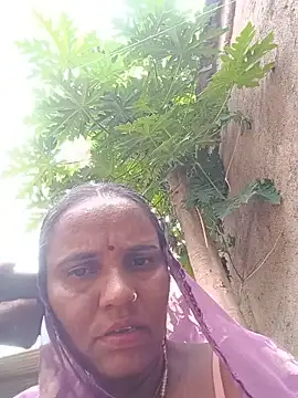 Priya_cutR