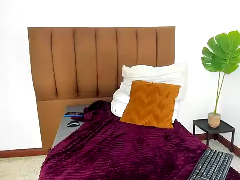 Naomy_4