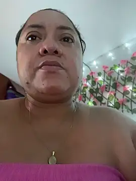 Pialadelicia live cam on StripChat