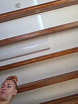 kylie_blck (F young) - Spank pussy+1SurpriseVideo