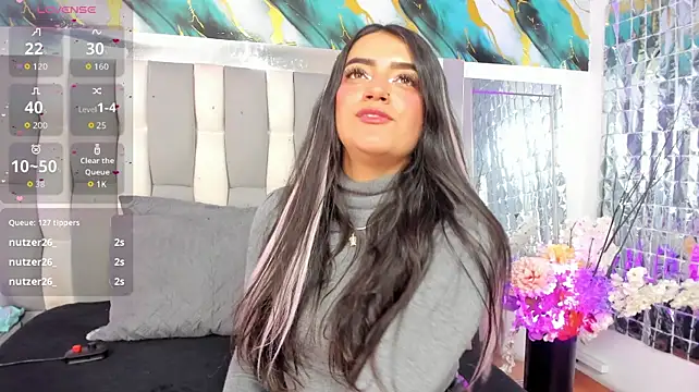 IsaDiiaz live cam on StripChat