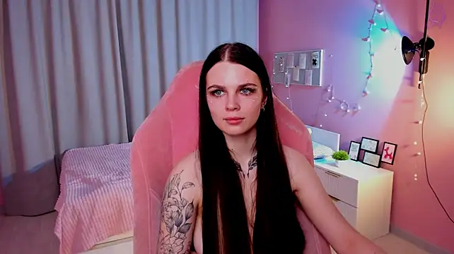Mihcela_Furett live cam on StripChat