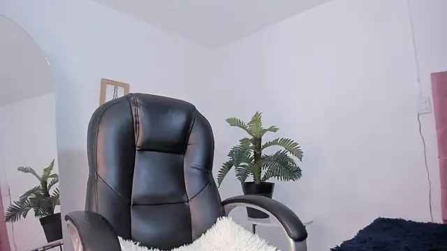 sophia_velarie77 live cam on StripChat