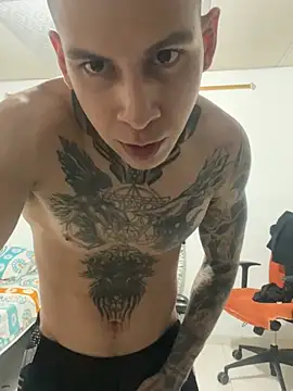Andrew_san live cam on StripChat