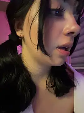 dani-nari live cam on StripChat