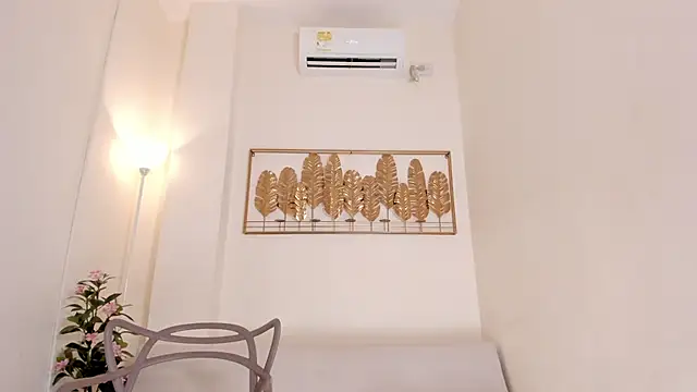 Krissi_latore
