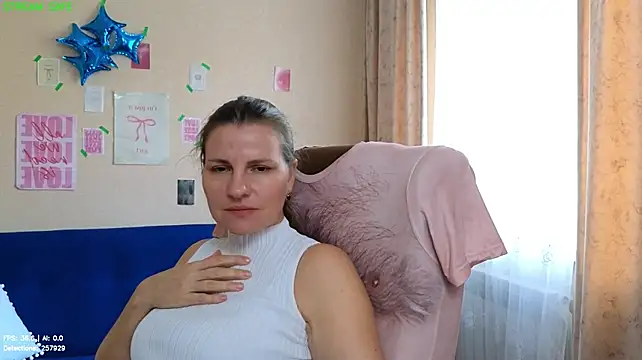 Mirabelle_Velvet