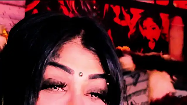indian_dreamgirl live cam