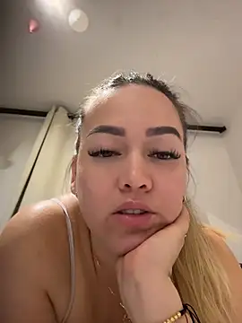 Danielavegax live cam