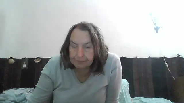 AnnaLive570 live cam preview