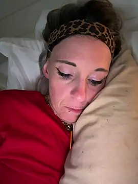 lashoutheartlessp (F milf) - FLASH ME THOSE TITTYS