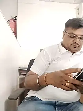 desi_gujju_boy (Ask my age) - 🔥 Add 🔥 Welcome 🔥Enjoy Sunday🔥