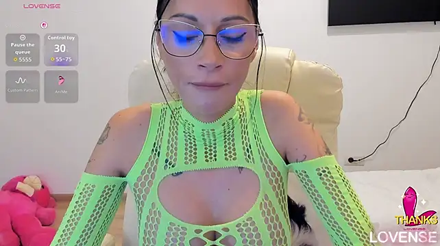 kissnicol32