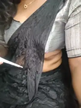 Tamilmallu-duskygirl03
