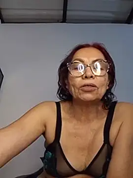 HOT_LATINA20