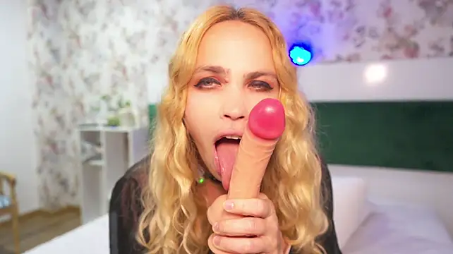 CandyLisaCam