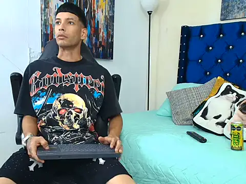 connor_launther_ live sex cam