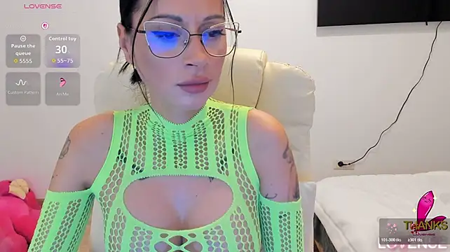 kissnicol32