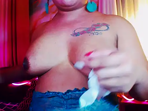 CumFactoryLuna
