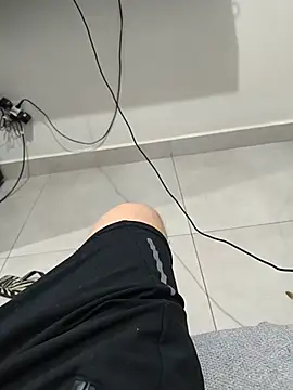 menino27quente