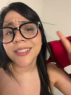 Sarita_Velez live cam on StripChat