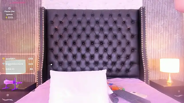 _bella_rossee_ live cam on StripChat