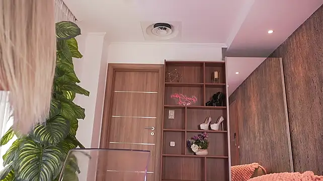 ArianaXO_