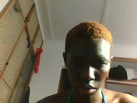 Goldy_petite
