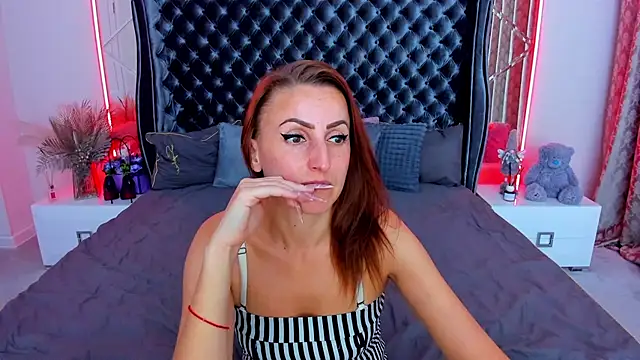 Rebecca_Diamond