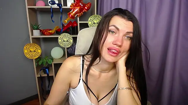 MilaLoona
