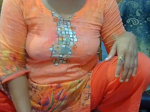 Horny_Doll24