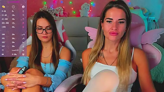 hotty_girls_here