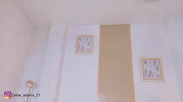 Chloe_adams_1