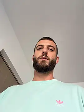 Pablo_Hornyguy95 live sex cam