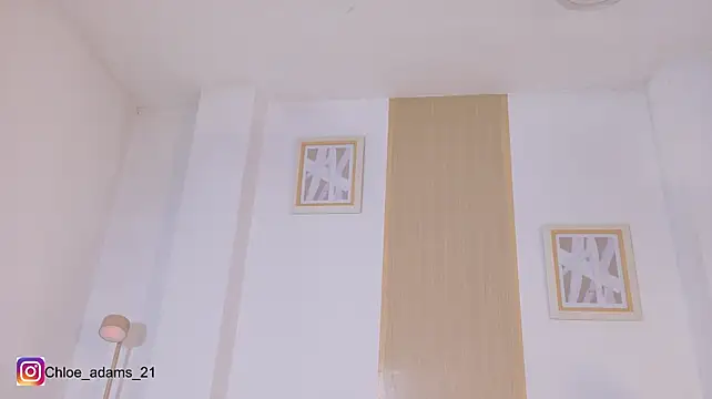 Chloe_adams_1