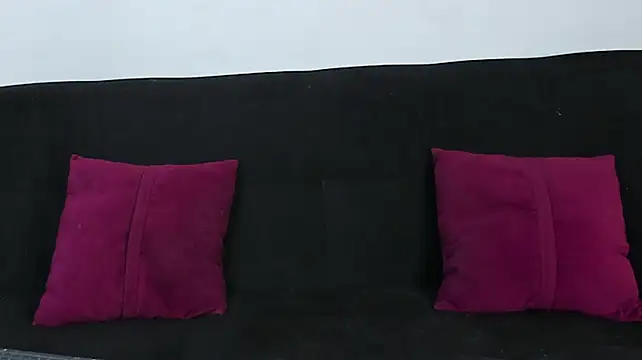 Britney_Rose live cam on StripChat