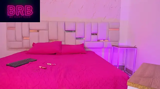 Nahia_Rose live cam
