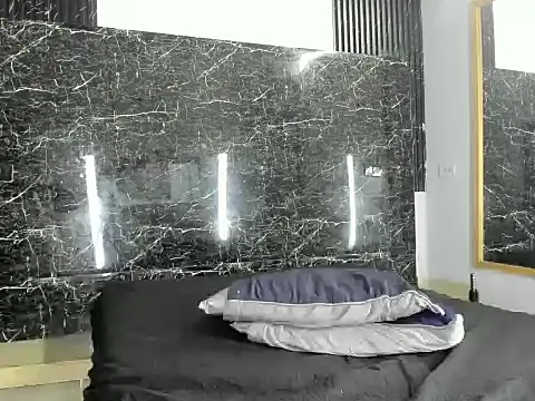 Juliana_Russ live cam on StripChat