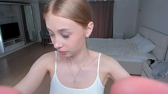 JunieAmert live