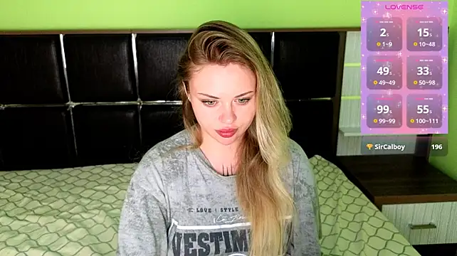 stasylucke (F young) - topless