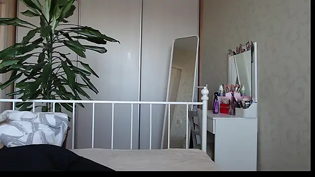 ShyEvaa live cam on StripChat