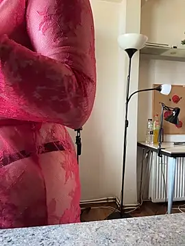 Hotmomcheckk_