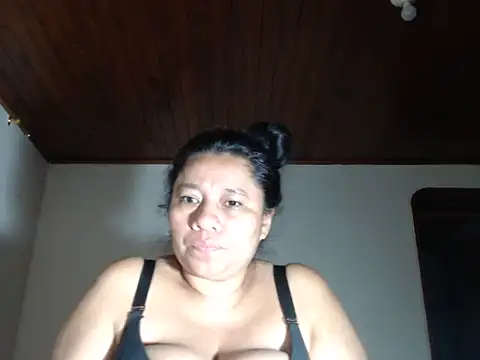 adrixxx38 live cam on StripChat