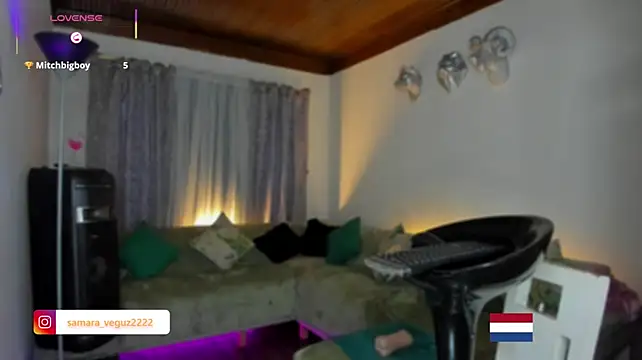 samara_veguz222 webcam