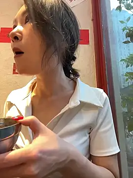 Eva10069 live sex cam