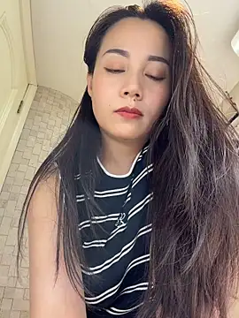 bingxin- live cam on StripChat