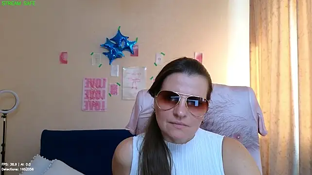 Mirabelle_Velvet